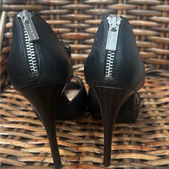 Michael Kors Black Peep-Toe Heels in size 9. Great condition! - Picture 3 of 15